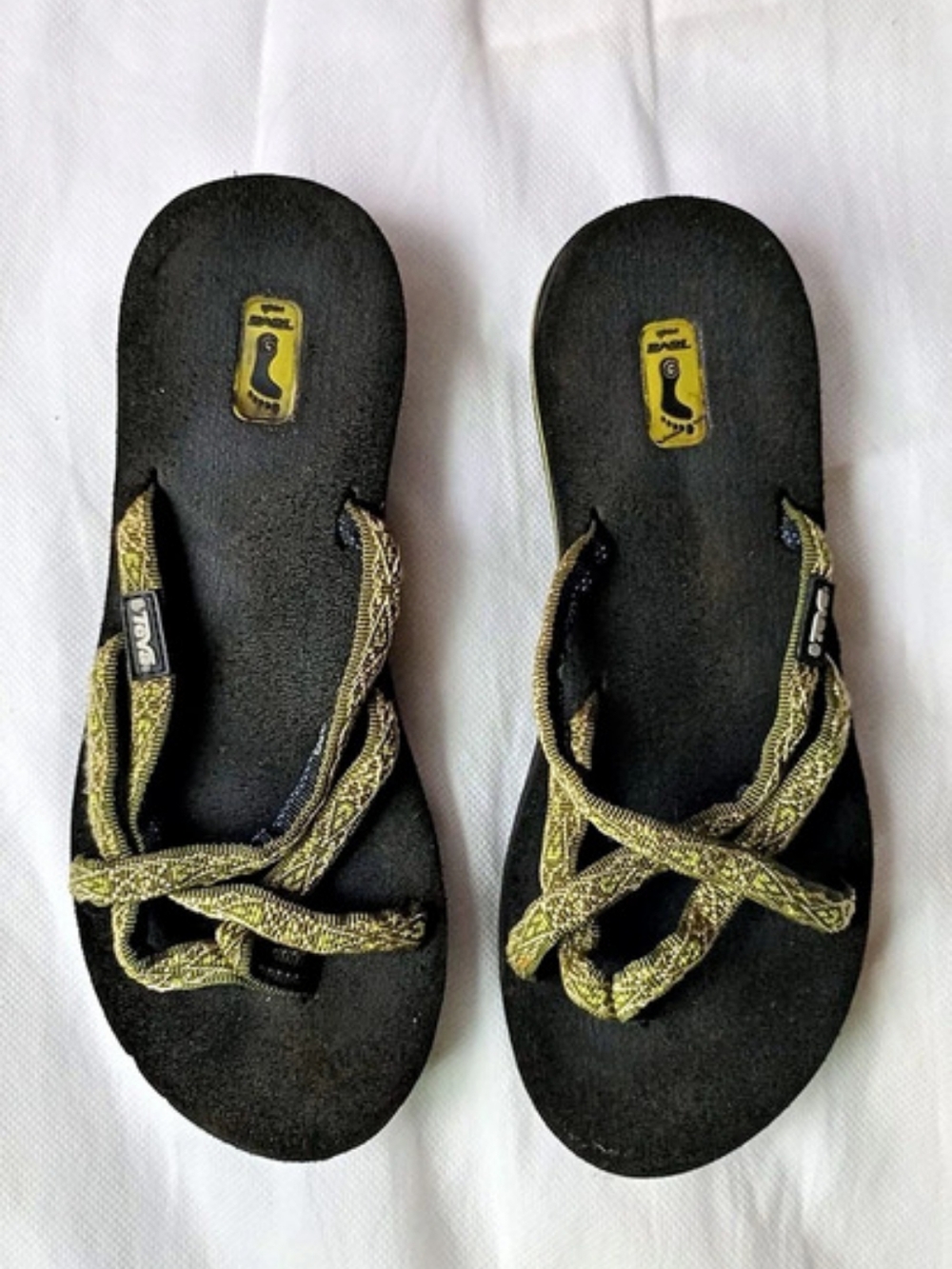 Teva Mush II Strappy Sandals in Black & Green Size 7W